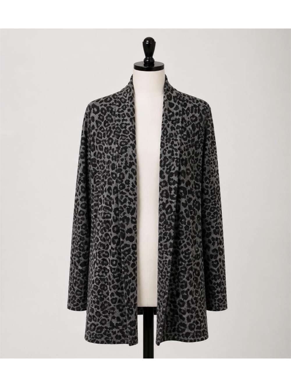 White House Black Market Cozy Long Cardigan Size Small Leopard Print